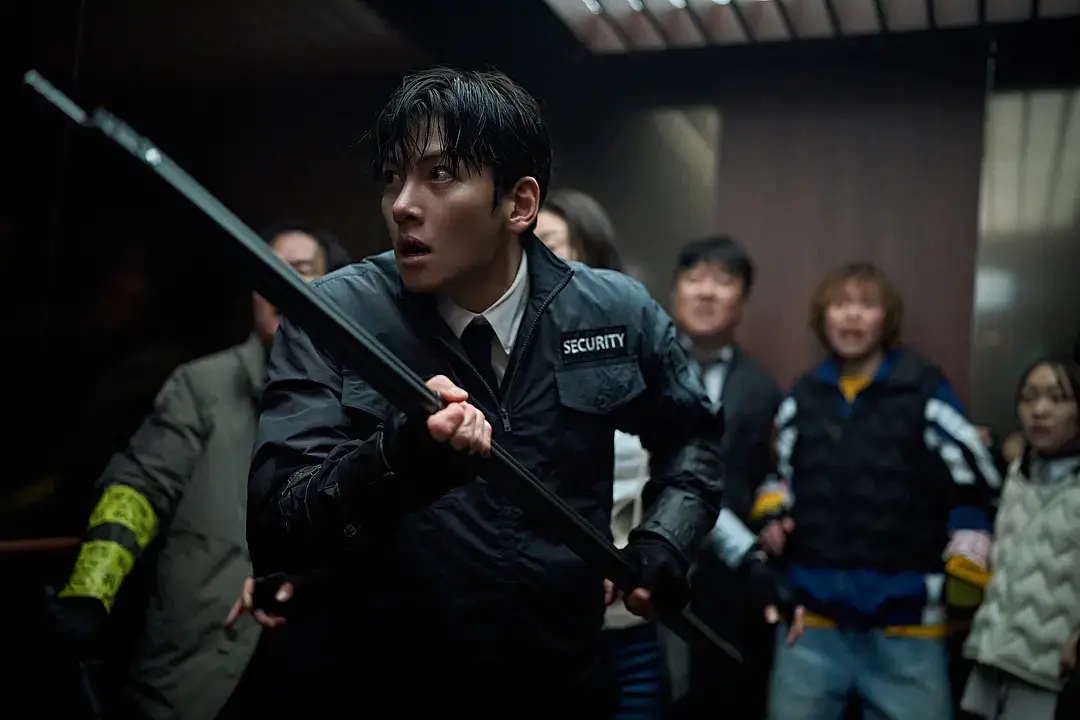 《群体》未删减版太炸了！《群体》全智贤具教焕主演，2026最新韩国丧尸片高清资源在线观看