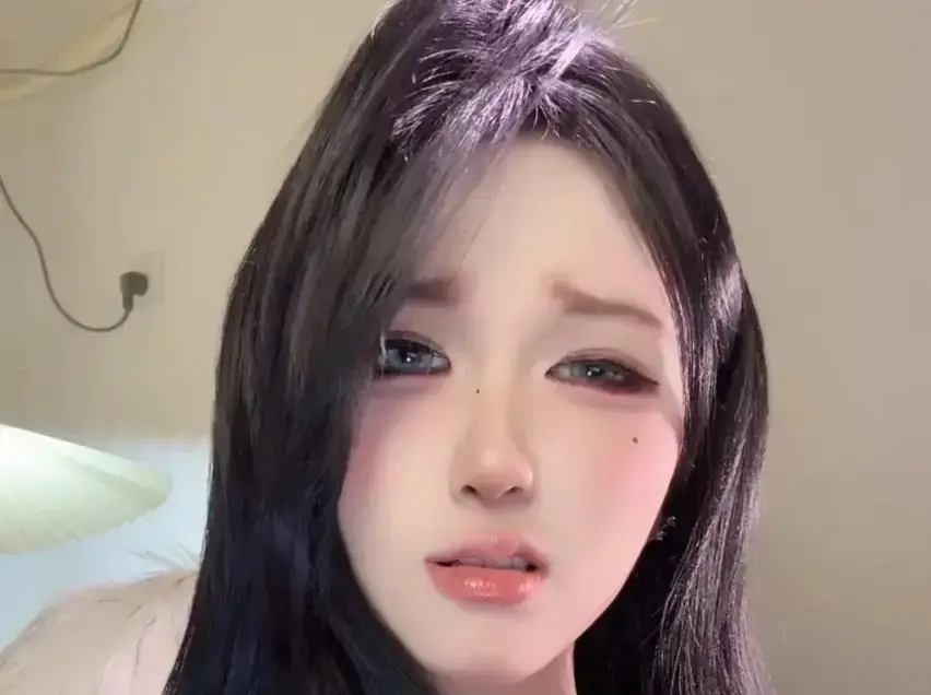 《阿黑颜系列vlog》全集无删减版百度网盘资源下载-《阿黑颜系列vlog》每日大赛高清完整版在线观看